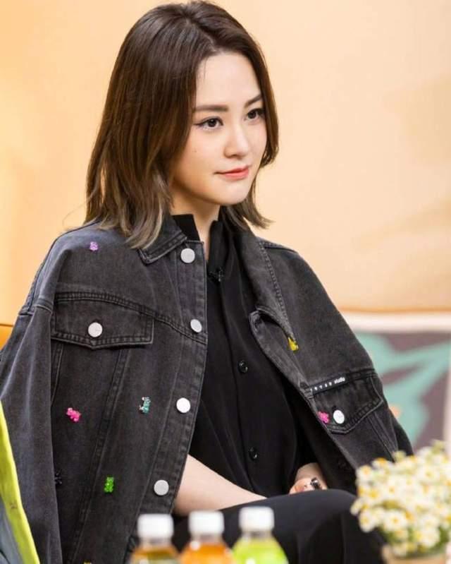 娱乐圈吃瓜直播间女